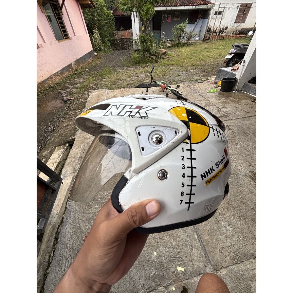 HELM NHK ORIGINAL BEKAS SIAP PAKAI kode barang 94