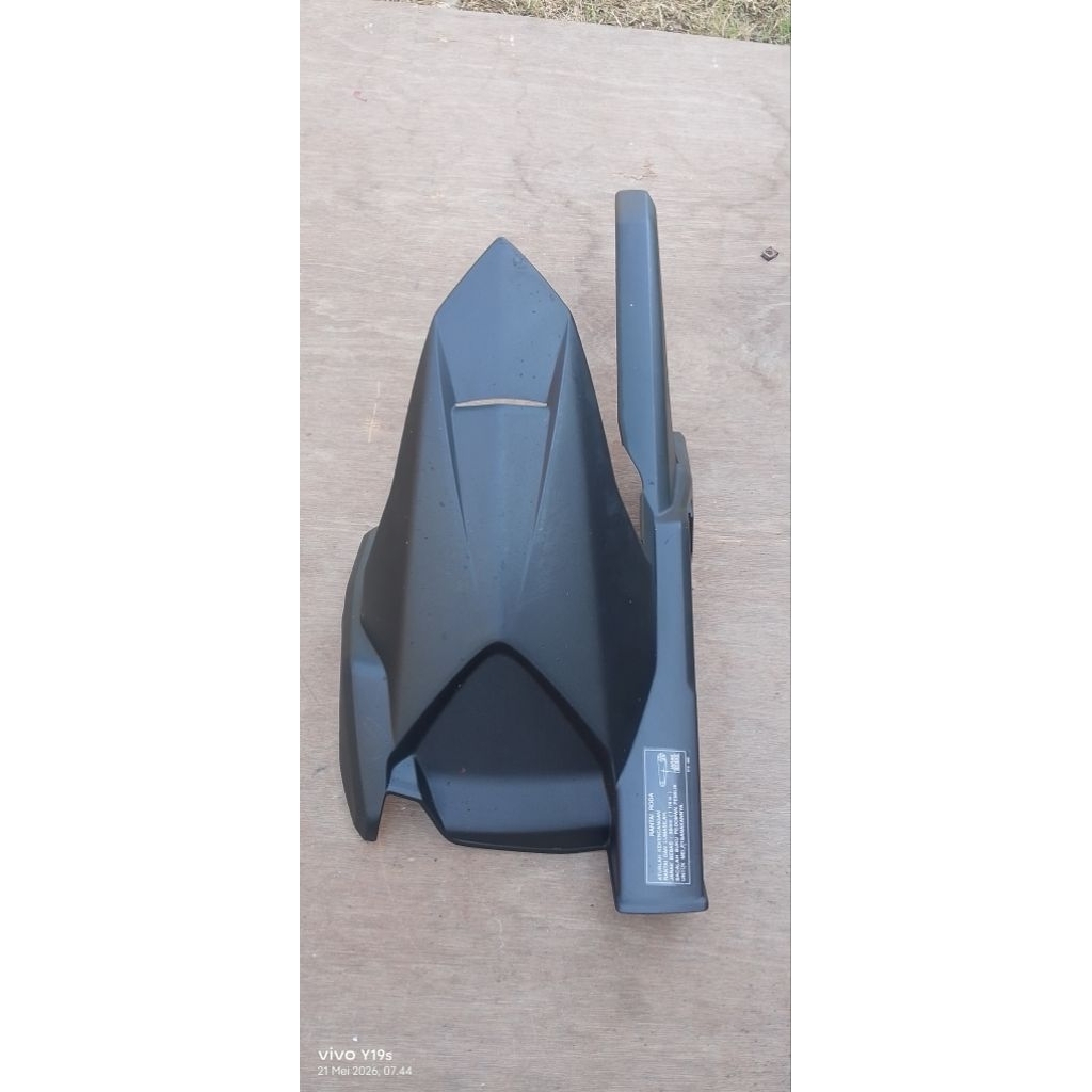 Katengkas Tutup Rantai Honda CBR 250 RR Original Copotan Motor