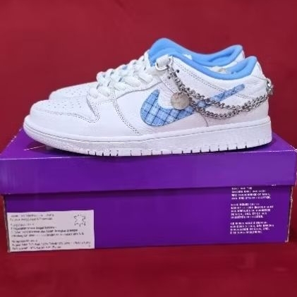 SEPATU NIKE SB DUNK LOW PRO X NICOLE HAUSE WHITE