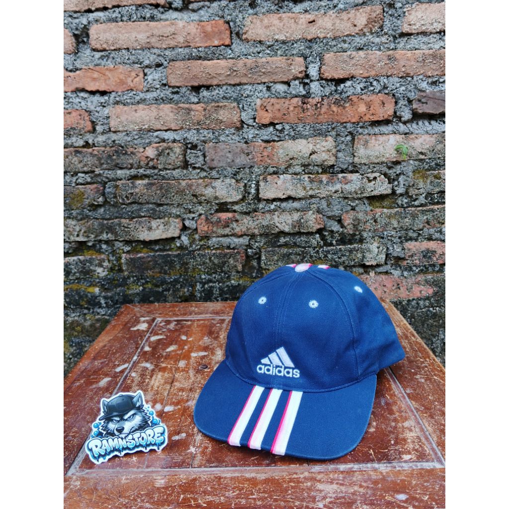 topi adidas vintage