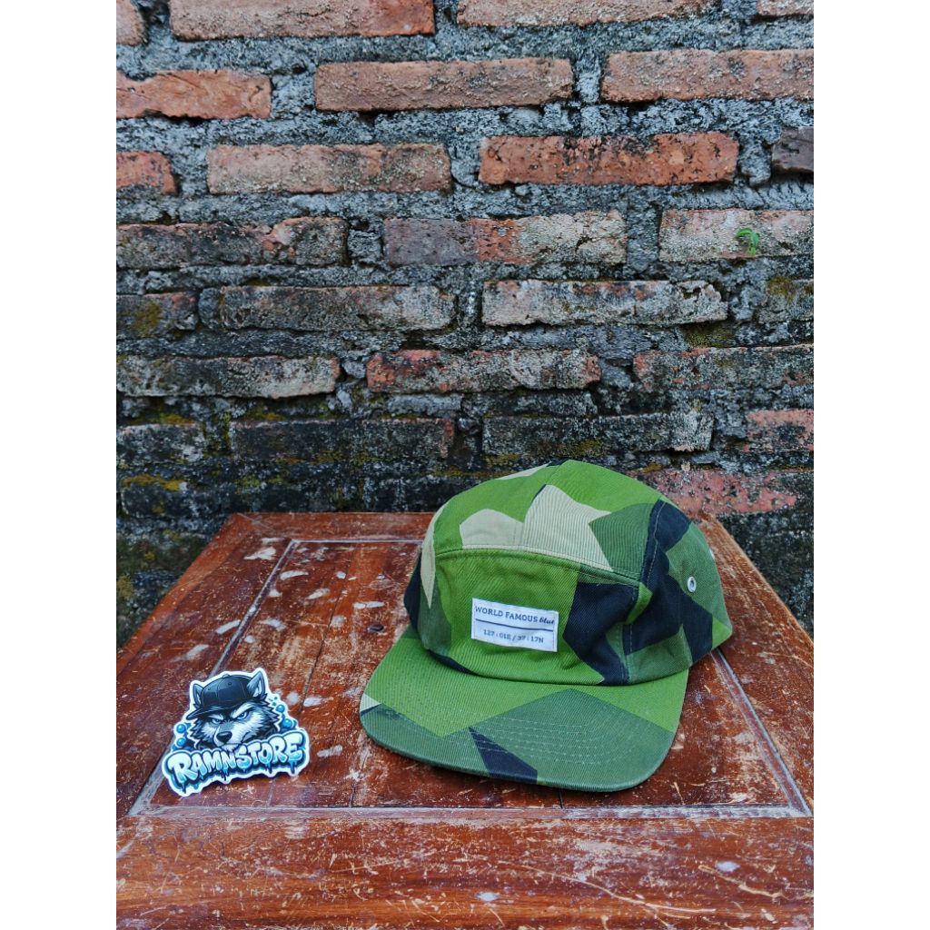 topi 5 panel world famous camoflage