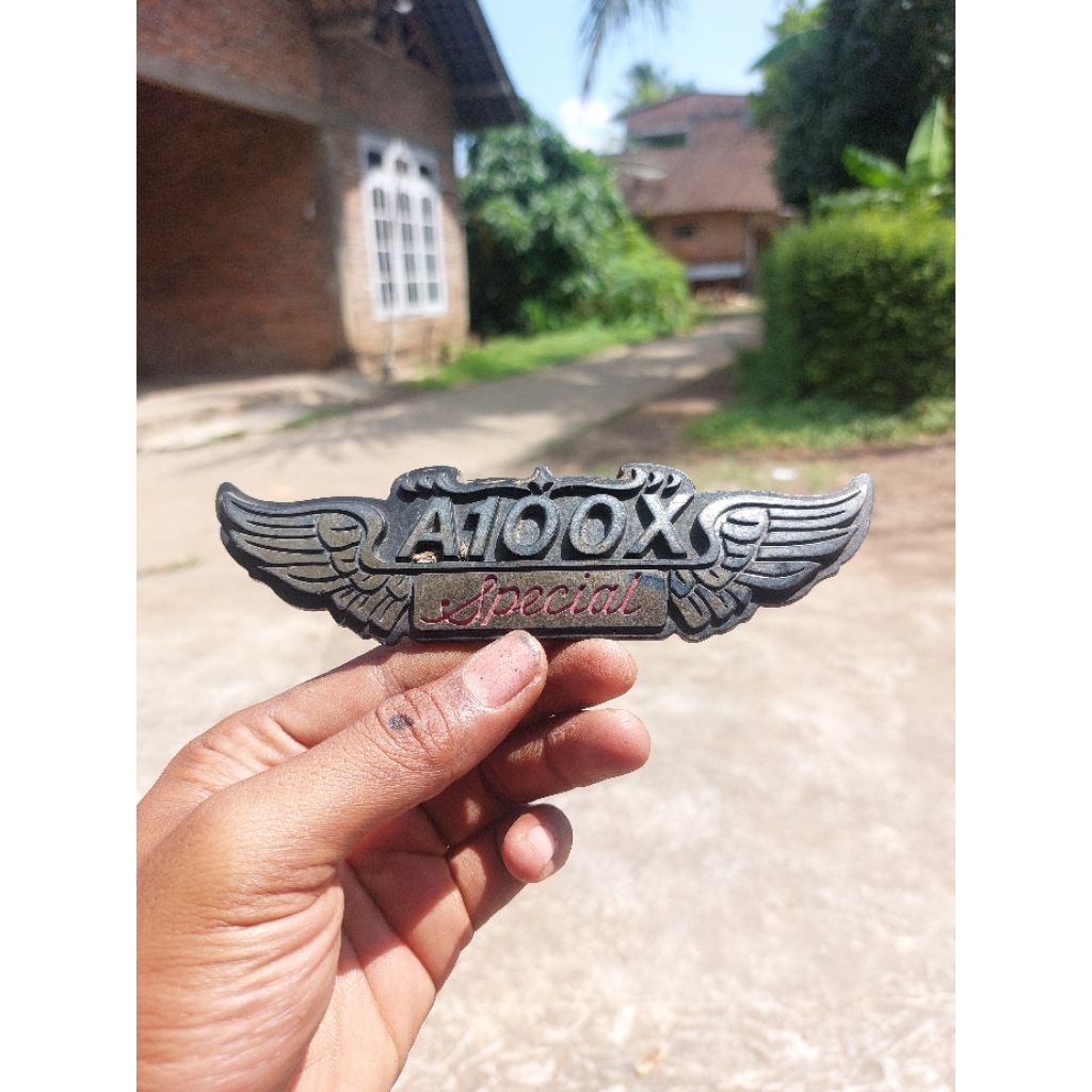 Emblem Tutup Aki Tepong Aki Suzuki A100 Original