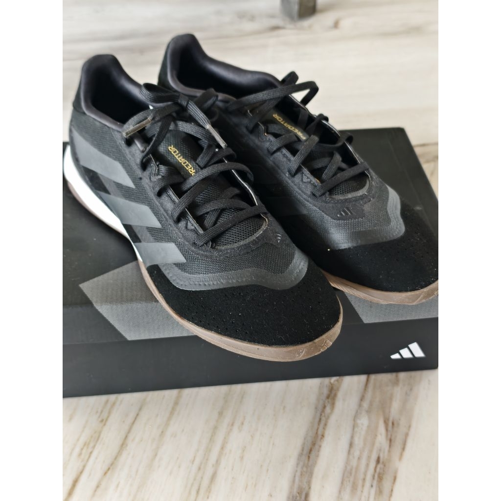original ADIDAS predator lightstrike sepatu futsal shoes