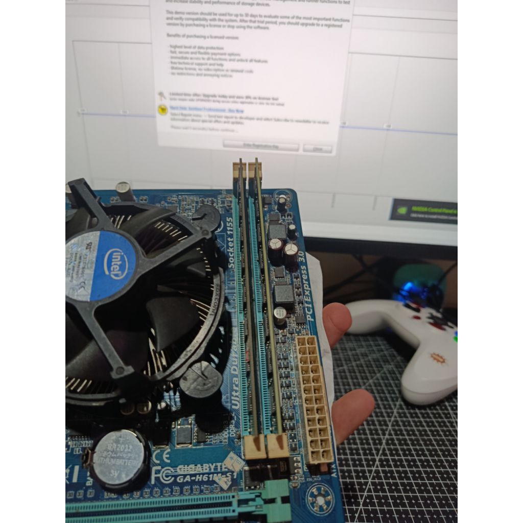 mobo h61 gigabyte (MOBO AJA)