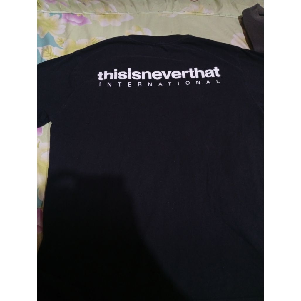 T-SHIRT THIS IS NEVER THAT HITAM+ADMIN