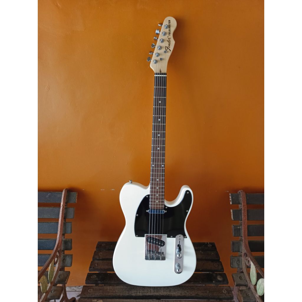 Guitar Listrik Fender Telecaster Custom HQ