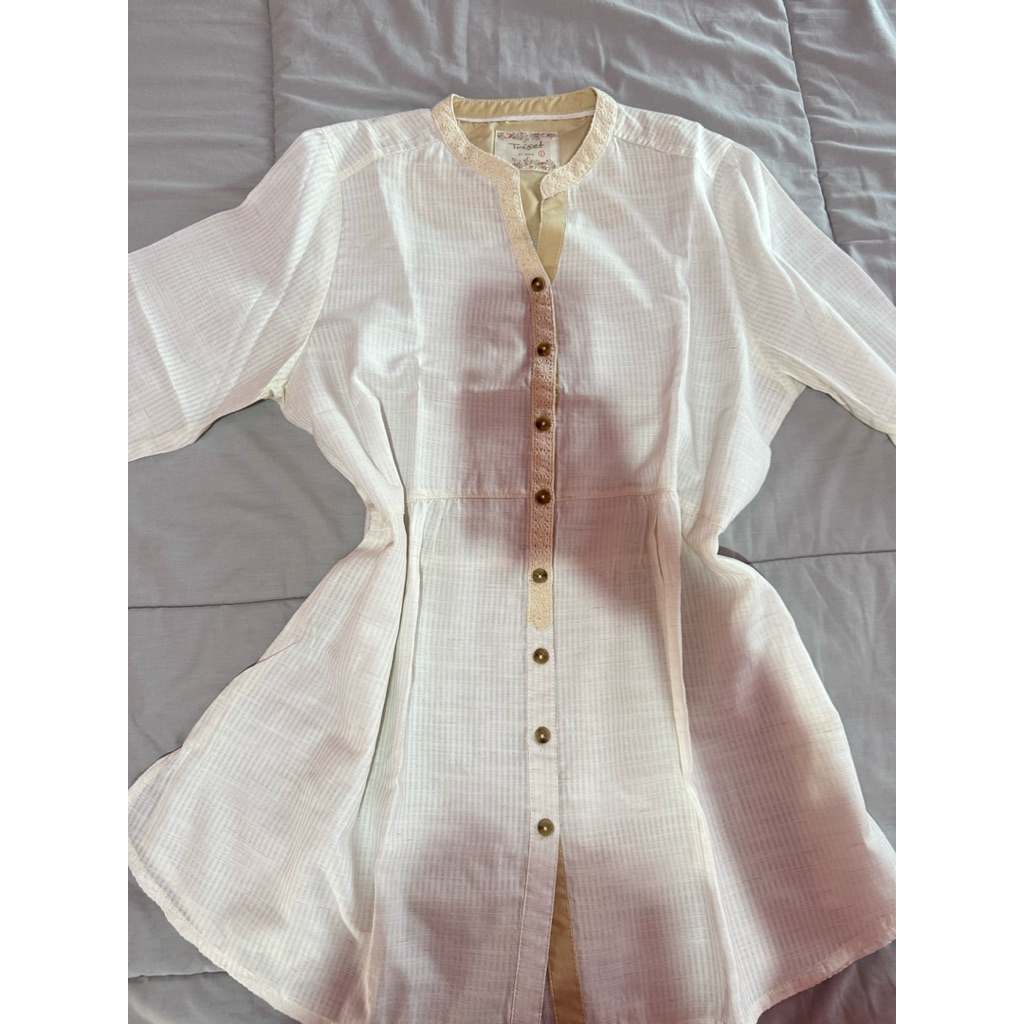 Preloved Tunik Triset Putih Tipis