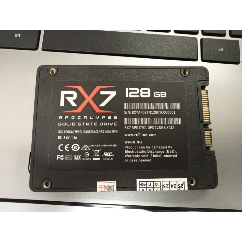 JUAL SSD SATA 128GB UDAH ADA ISI WINDOWS 10 SECOND NORMAL LANCAR
