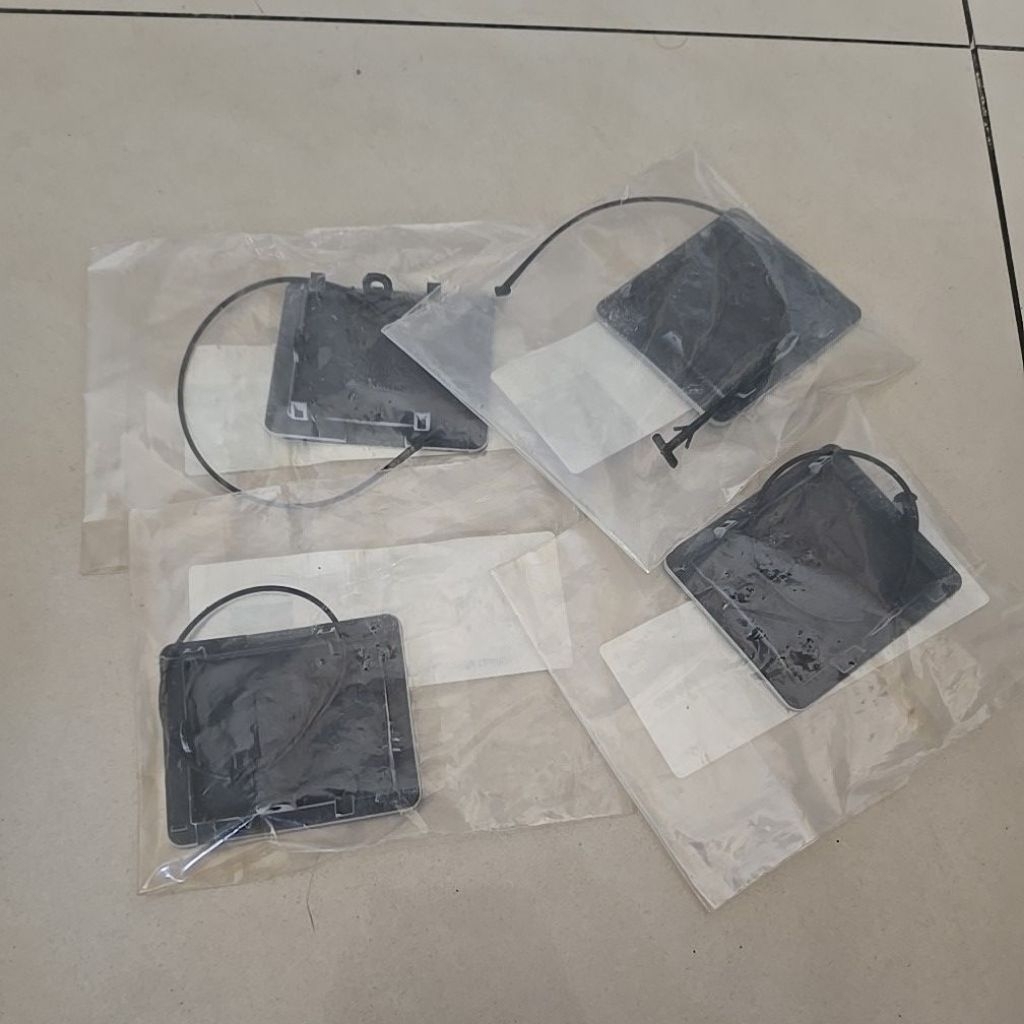Tutup dongkrak W210 facelift NOS