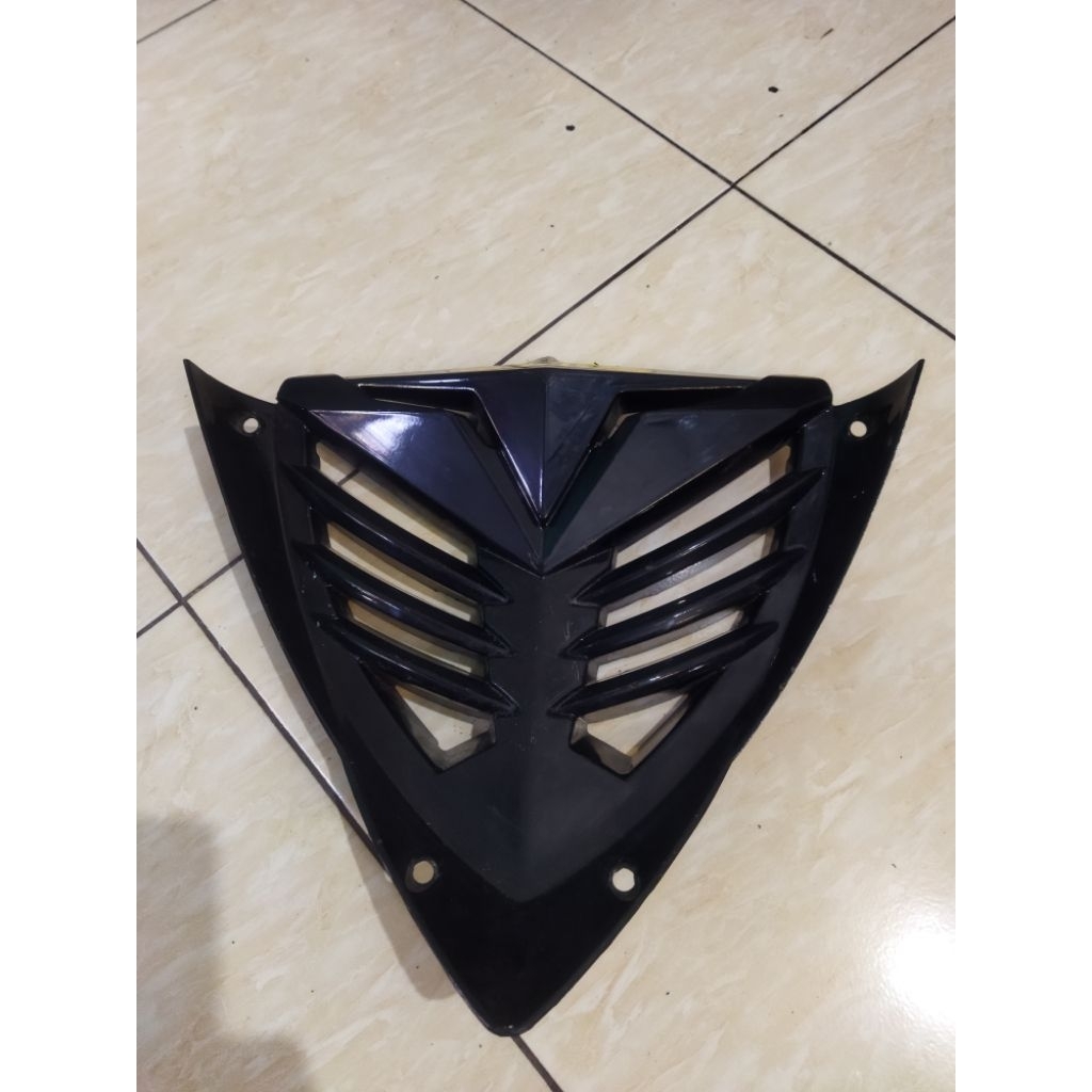 vgrill YAMAHA R25 tutup mesin VND Bekas Copotan