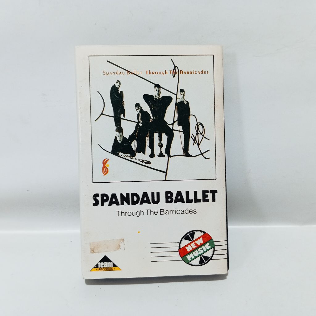 Kaset Spandau Ballet - Through The Barricades