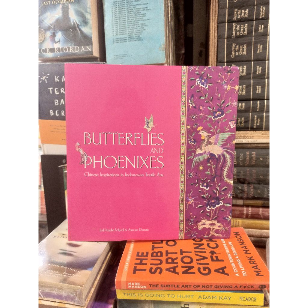 BUTTERFLIES AND PHOENIXES Chinese inspirations in indonesia Textiles Arts