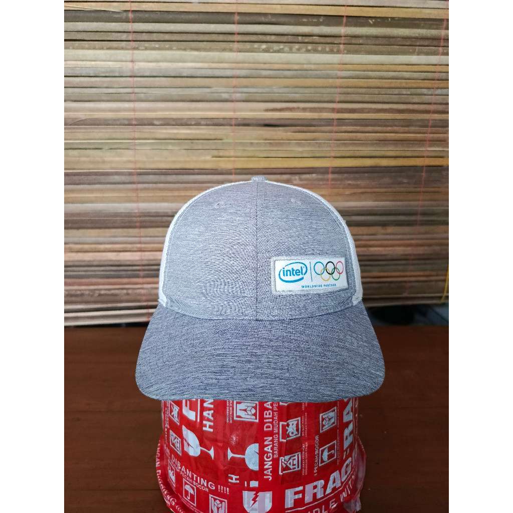 Topi Trucker Intel Olympic