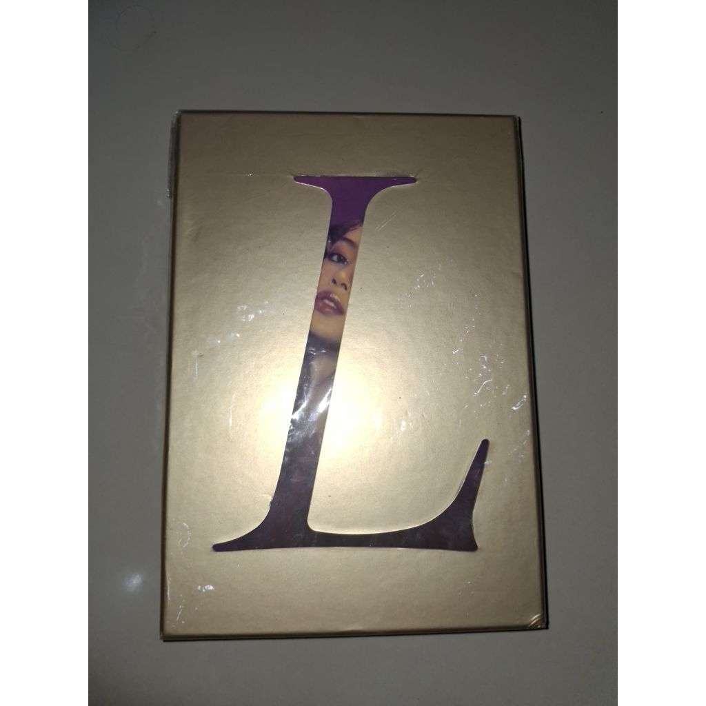 Preloved album lalisa gold