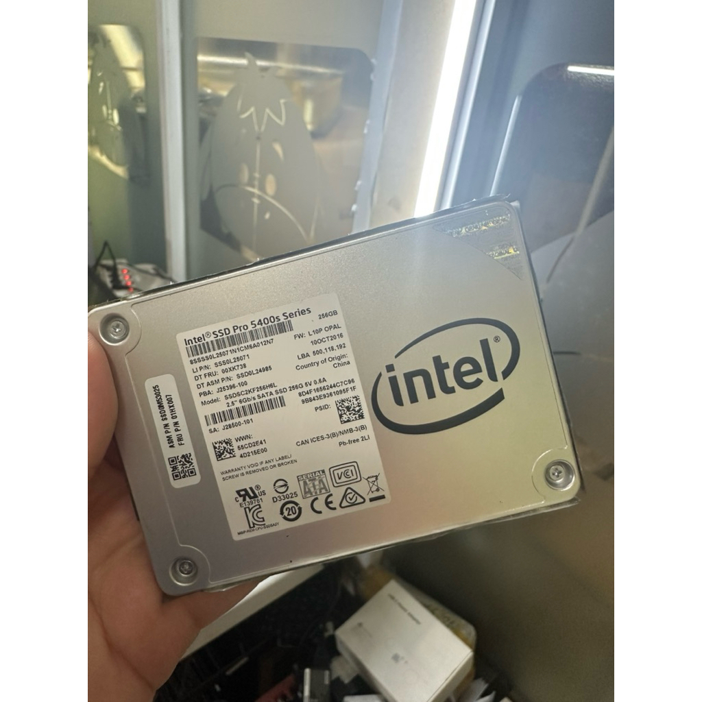 SSD sata 2.5inch harddisk intel 240GB 256GB bekas