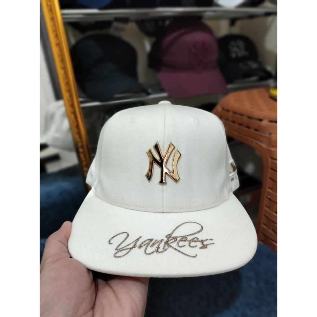 NY MLB Snapback Logo Besi