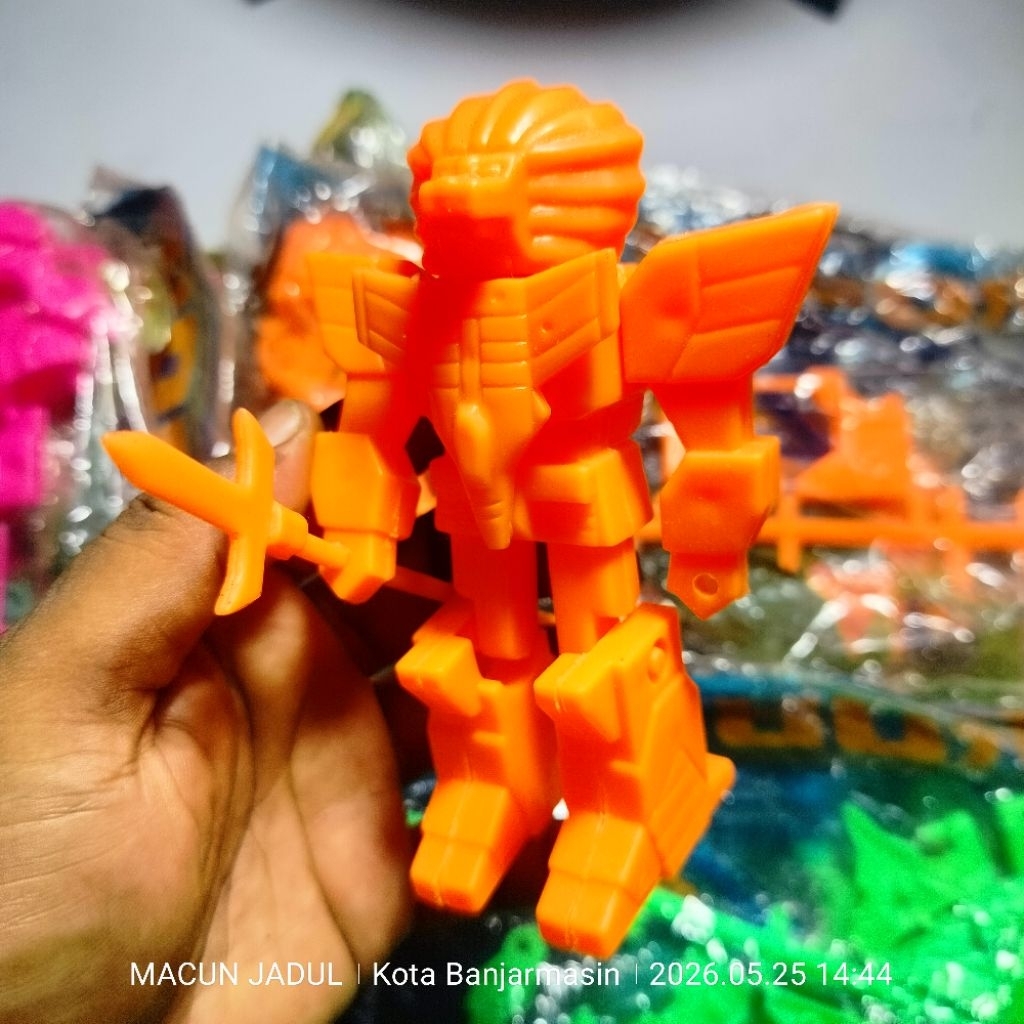 MOKIT ROBOT LION, MOKIT JADUL, MAINAN JADUL ERA90AN, MAINAN JADUL, MAINAN NOSTALGIA 90AN