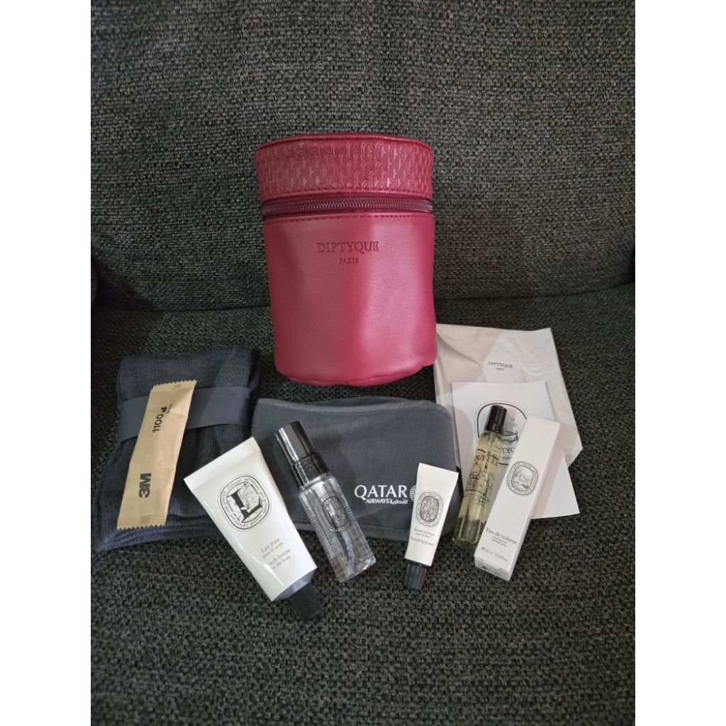 Travel Kit Amenities Kit Qatar Airways x Diptyque Pouch Merah