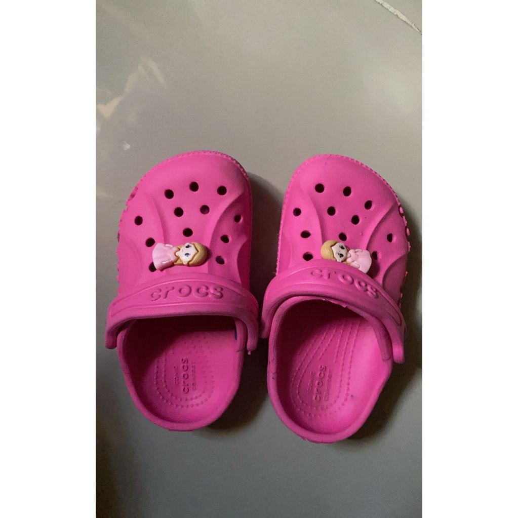 prelov crocs cutting