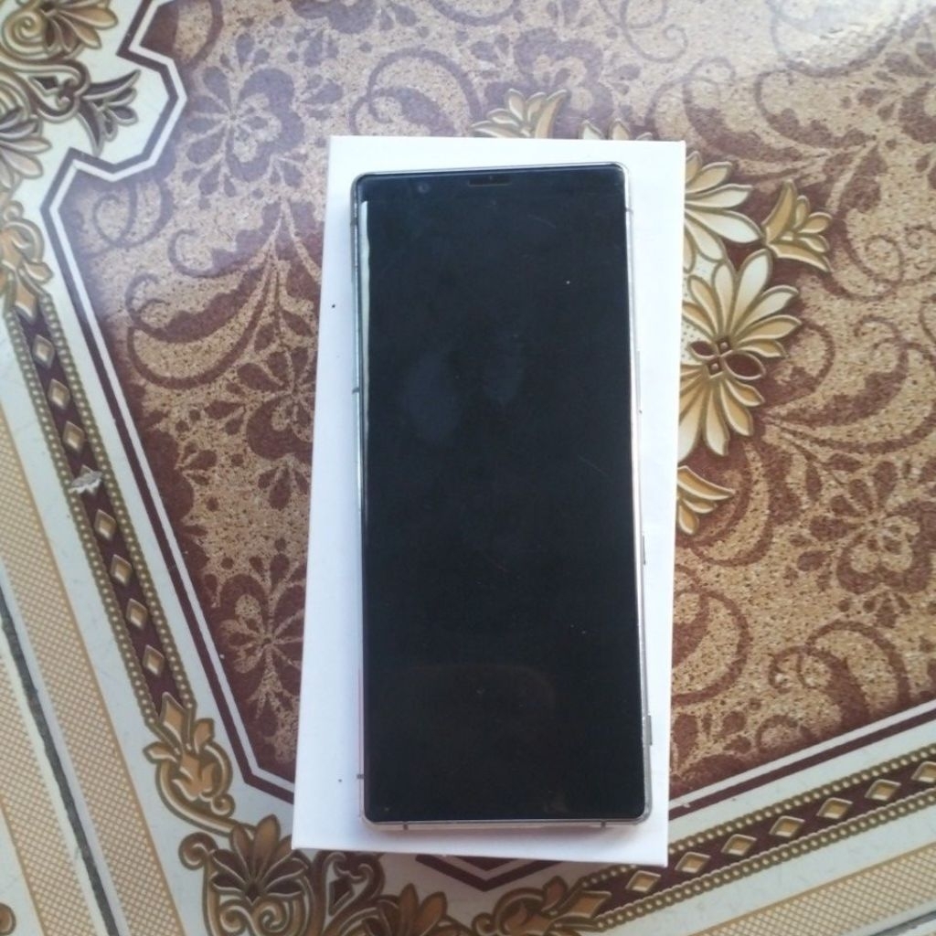 Sony experia 5 AU