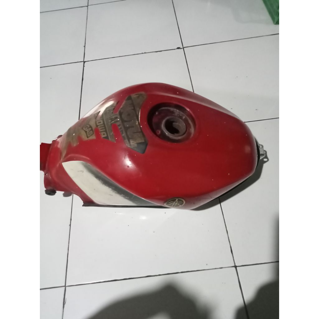 Tangki Bensin R15 V2 Tengki Tanki Fuel Tank Original copotan(kondisi karat)