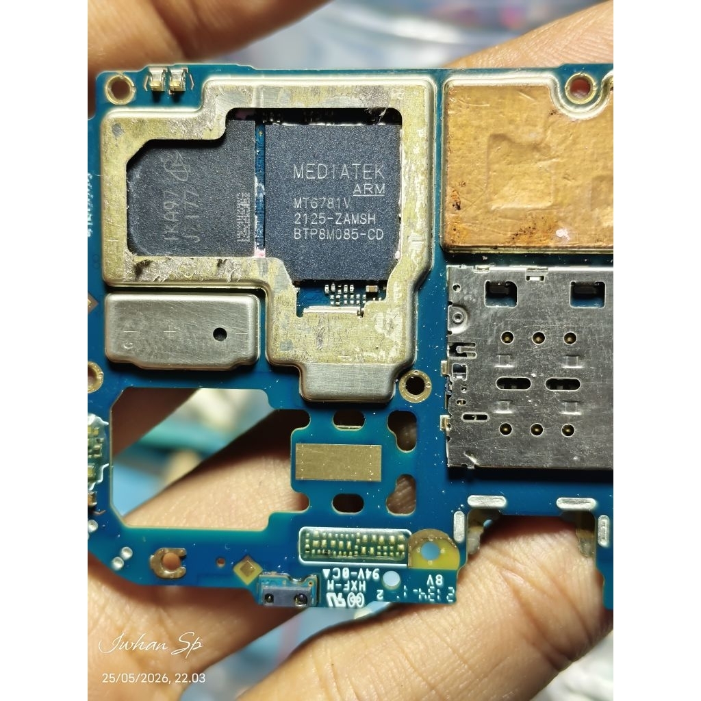 Mesin Realme 8i ( mati total ) Sesuai Gambar
