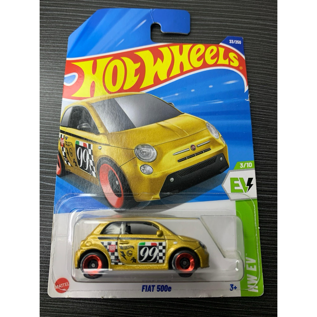 Hot Wheels Fiat 500e Gold