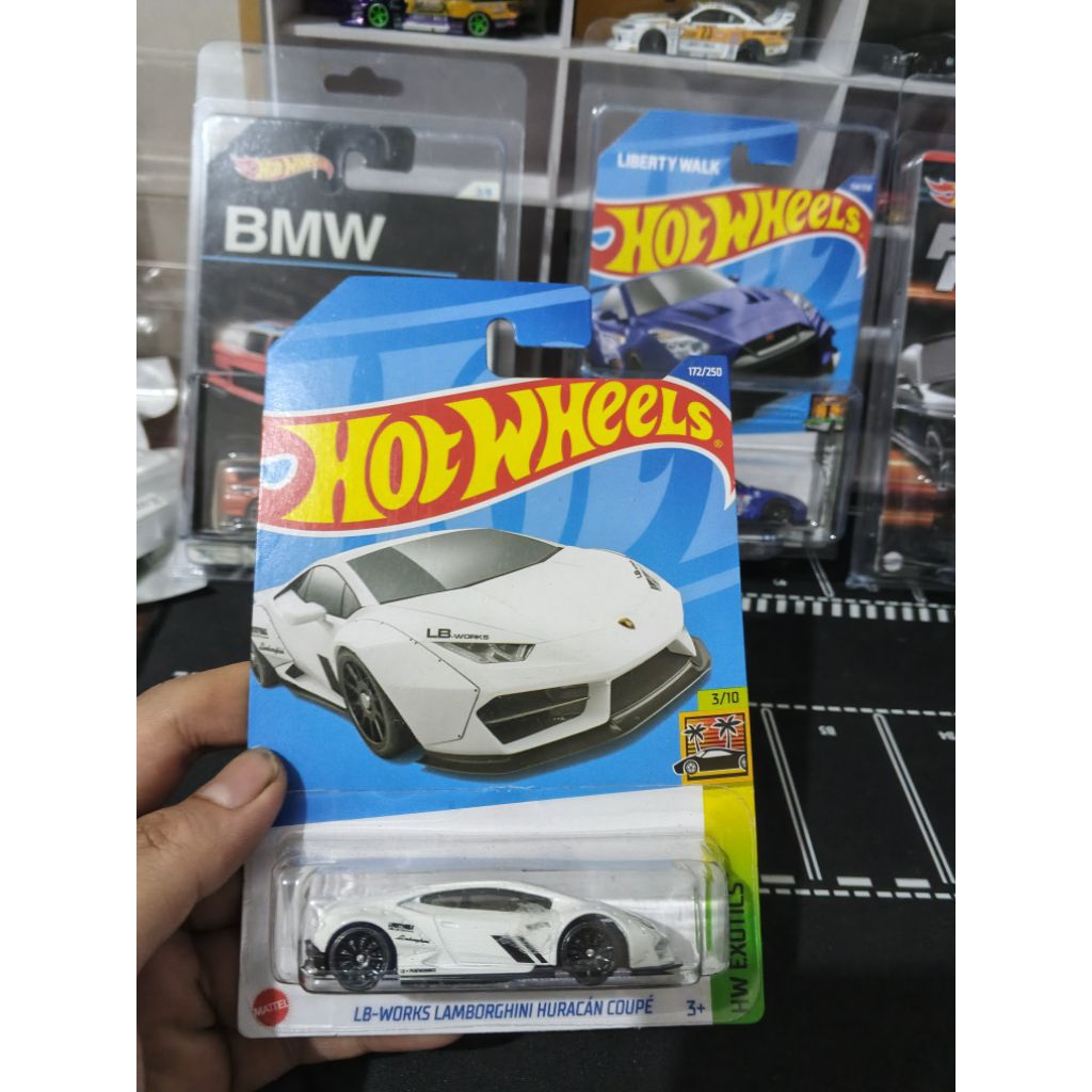 Hot Wheels Lamborghini Huracan LBWK