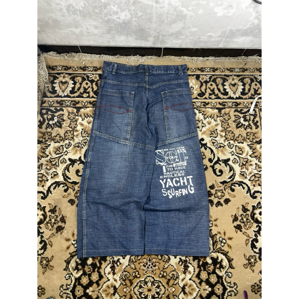 baggy jeans y2k