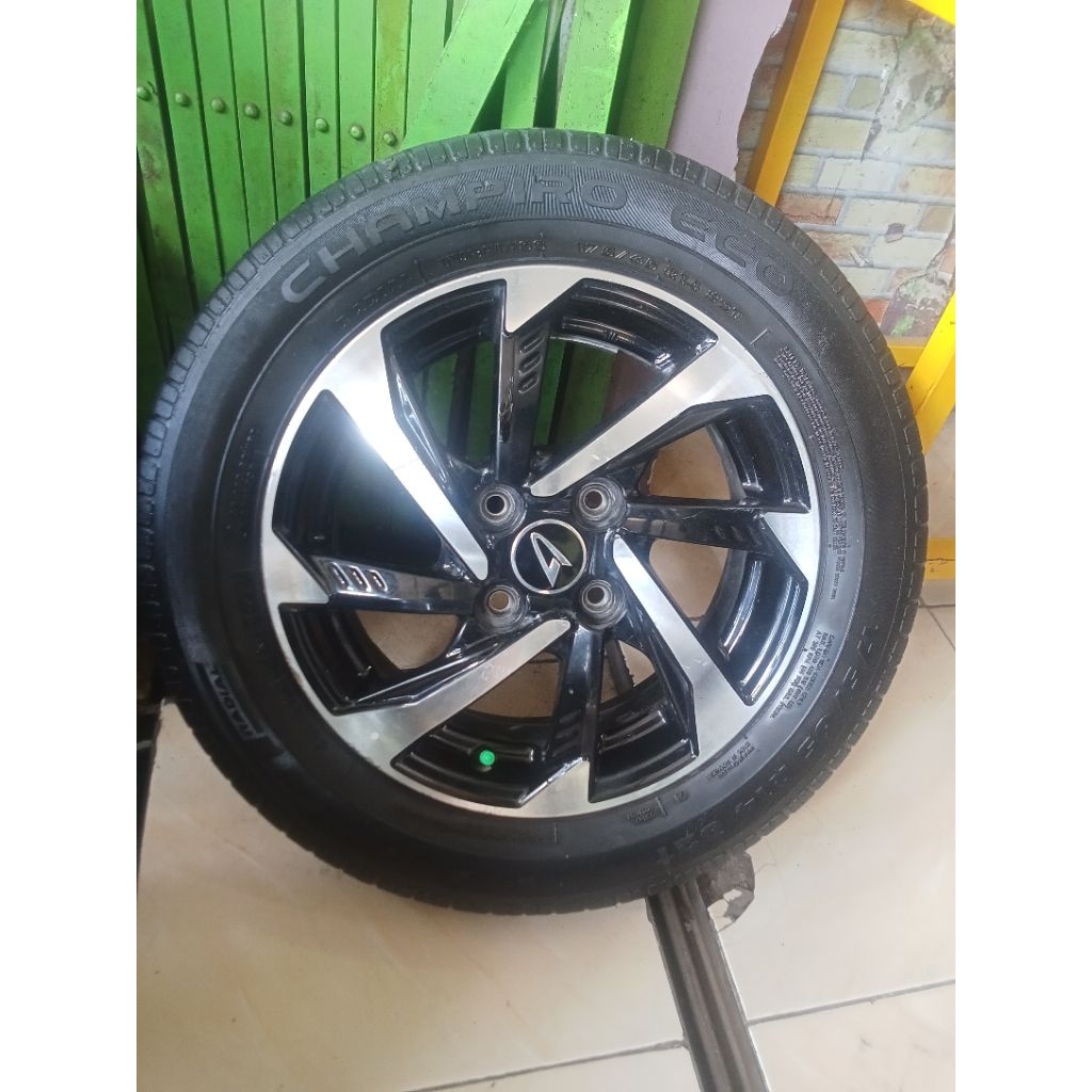 VELG ORIGINAL SIGRA RING 14 PCD 100 KOMPLIT BAN TEBAL
