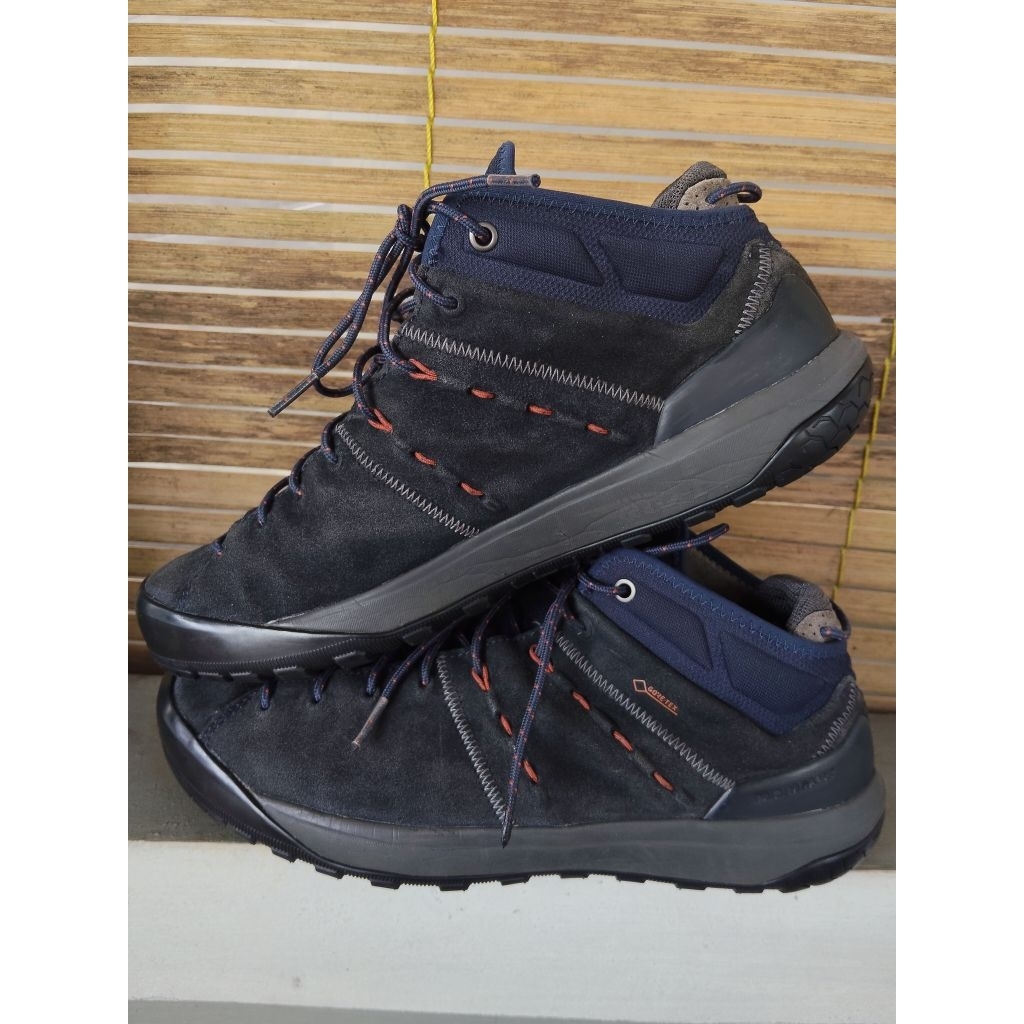 sepatu outdoor MAMMUT HUECO MID GTX sepatu hiking