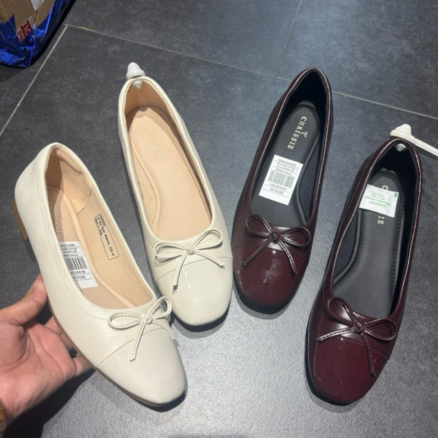 SALE‼️Chrissie Flatshoes by payless
