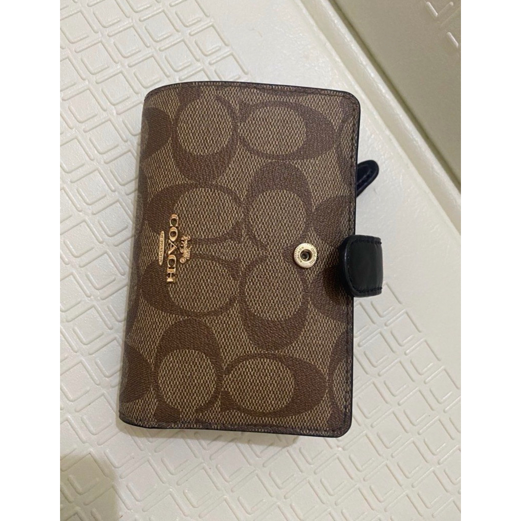 Preloved Coach Bifold Wallet