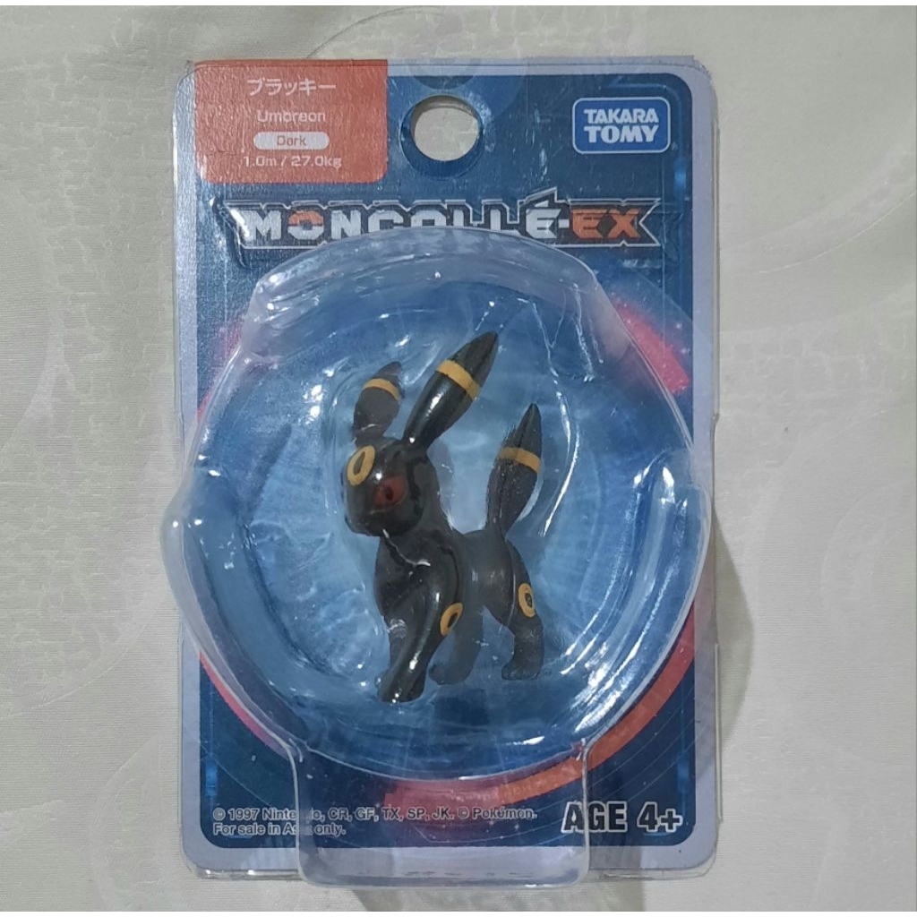 Moncolle Pokemon figure Umbreon merek takara tomy