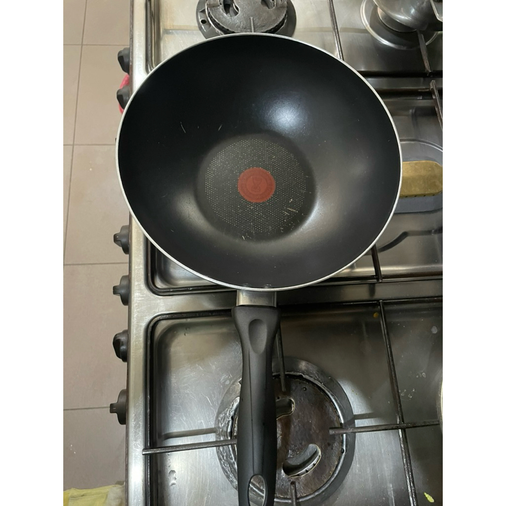 Tefal Wok Pan size 28