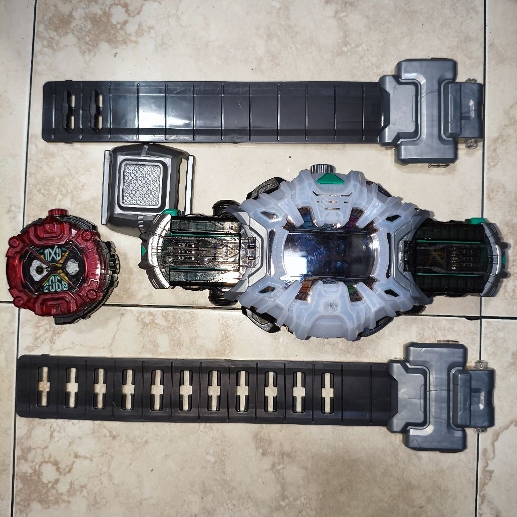 Set DX Ziku Driver + DX Geiz Ridewatch Loose — Kamen Rider Zi-O