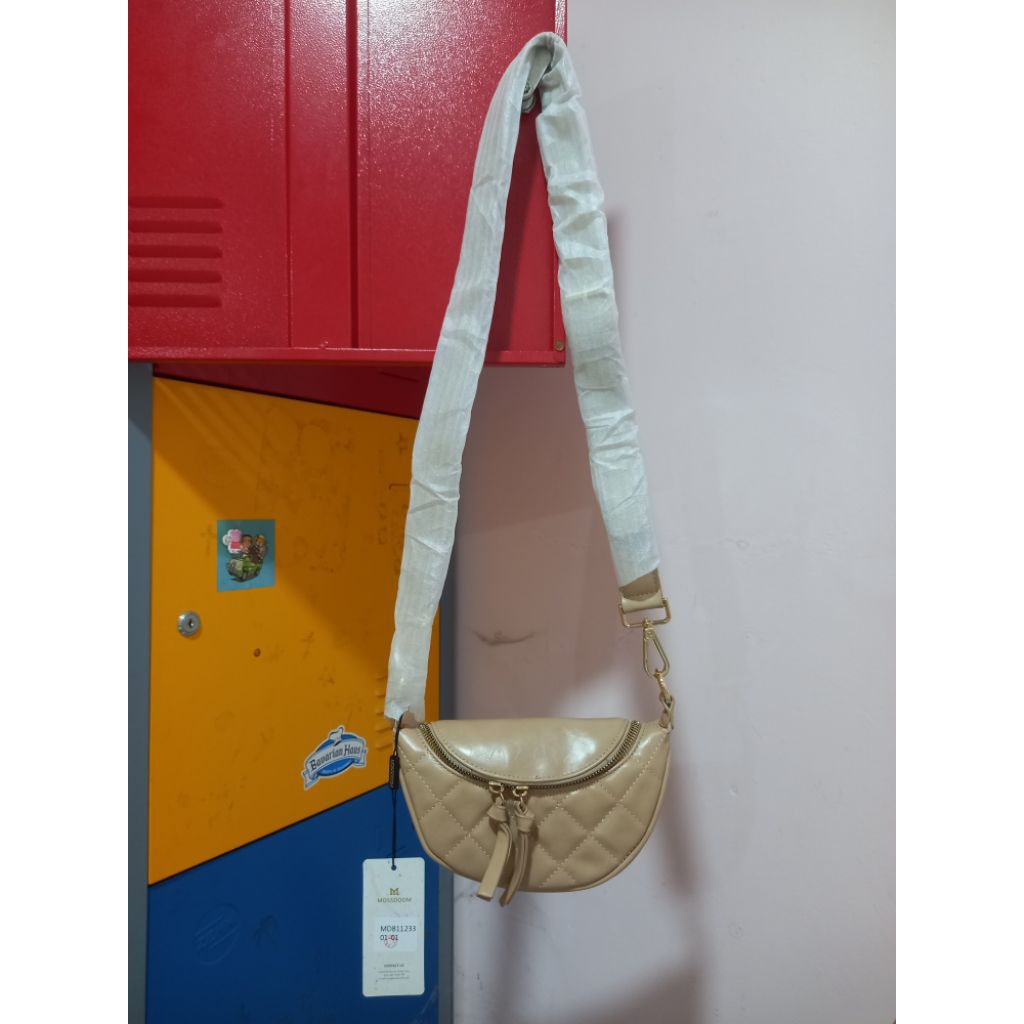 Tas Slempang Wanita Dewasa & Remaja (merk Mossdoom)