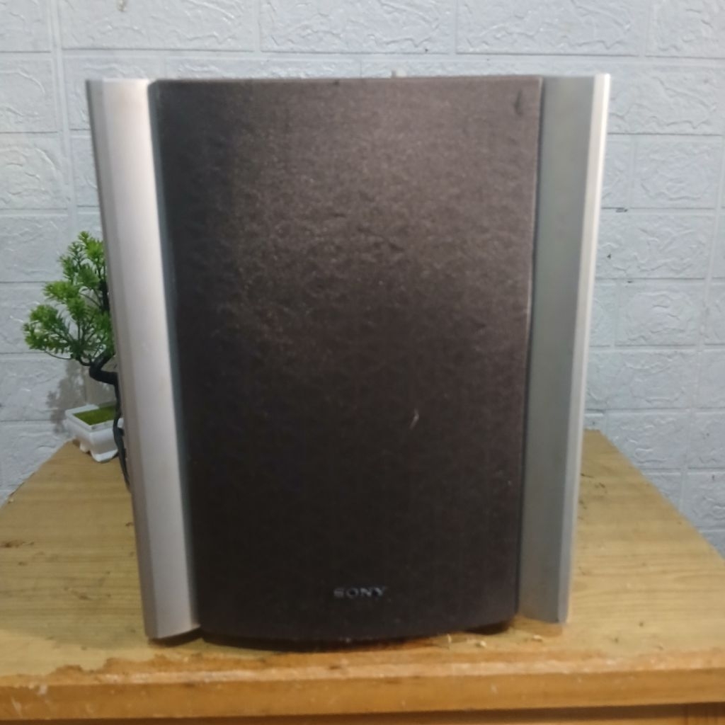 Subwoofer Sony aktif