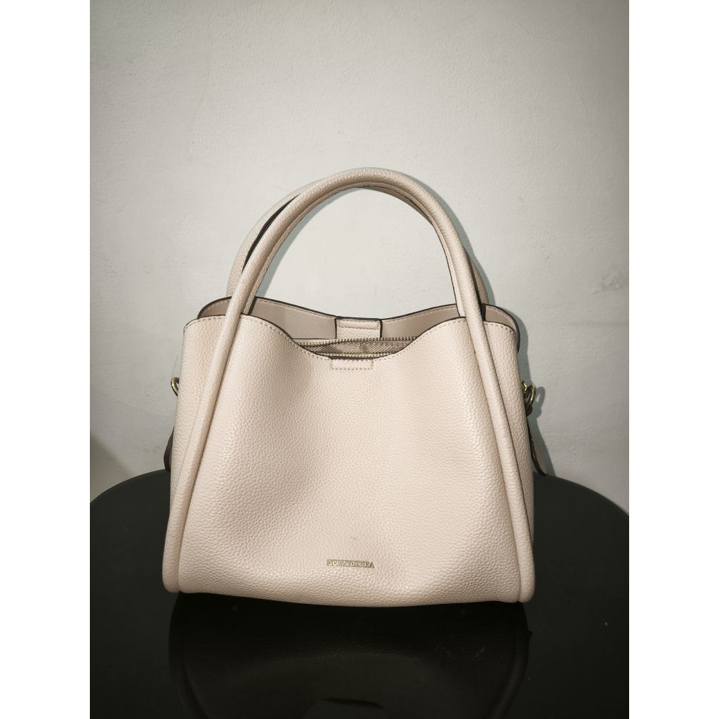 Preloved Berry benka Beige Bag