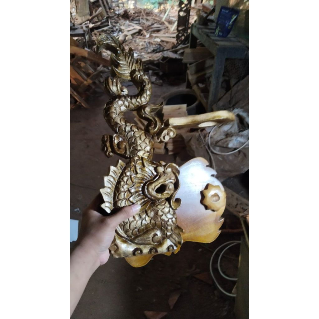 Jagrak Keris Ukiran Naga Jati Tempat Dudukan Pajangan Keris Tunggal Alas Sayap Mewah