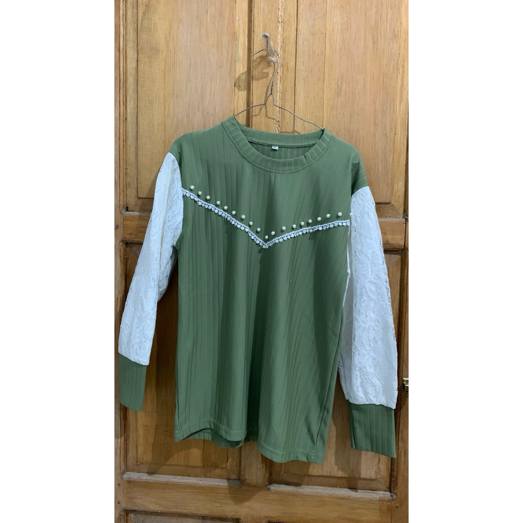 PRELOVED Blouse Brukat Renda