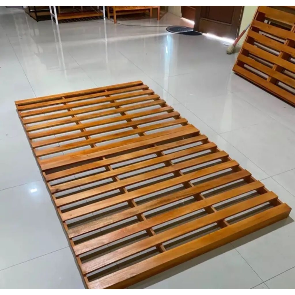 Dipan Pallet Kayu mahoni