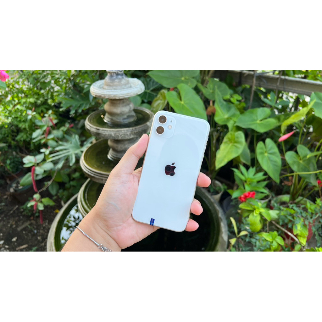 Iphone 11/XR White (Bekas Review)