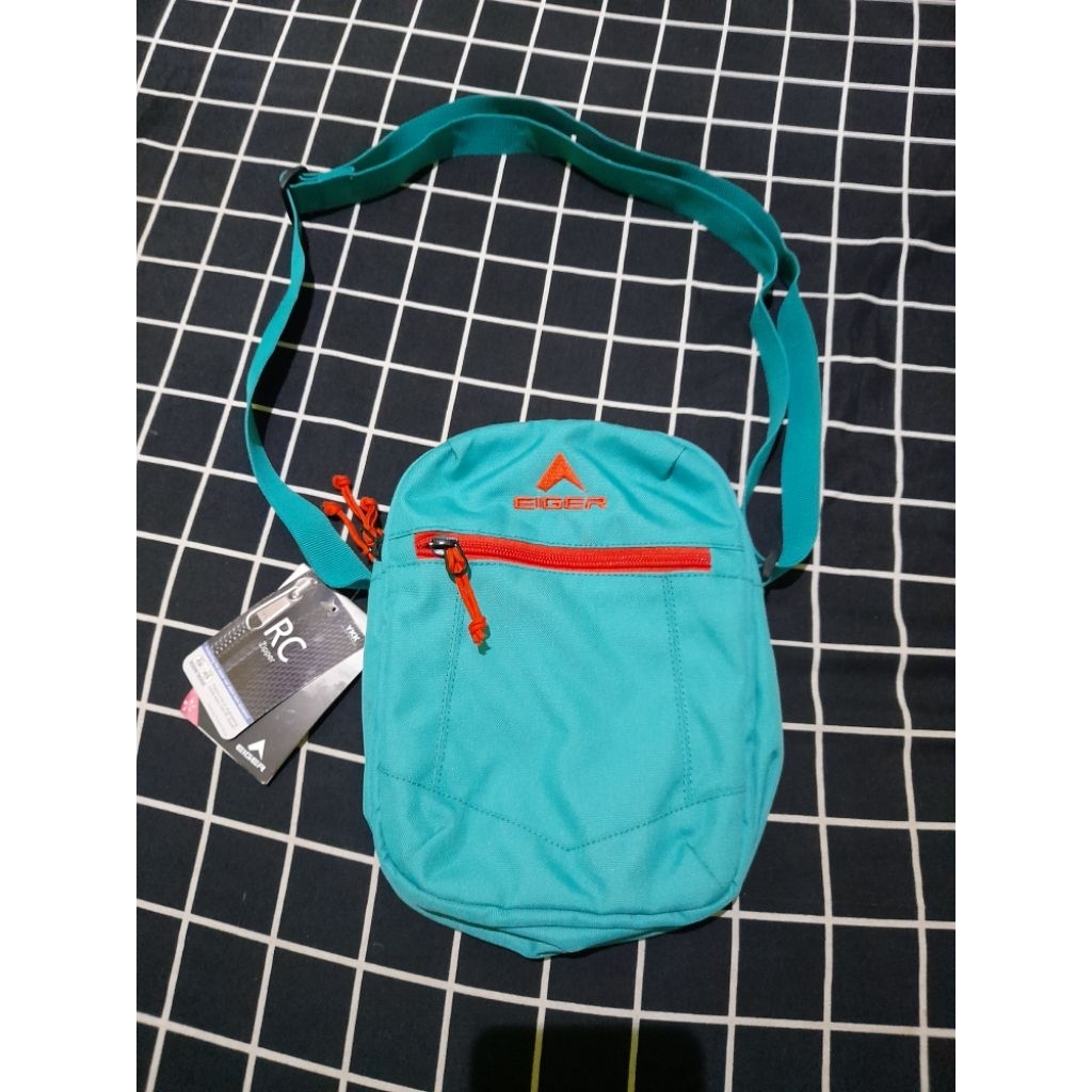 tas selempang eiger