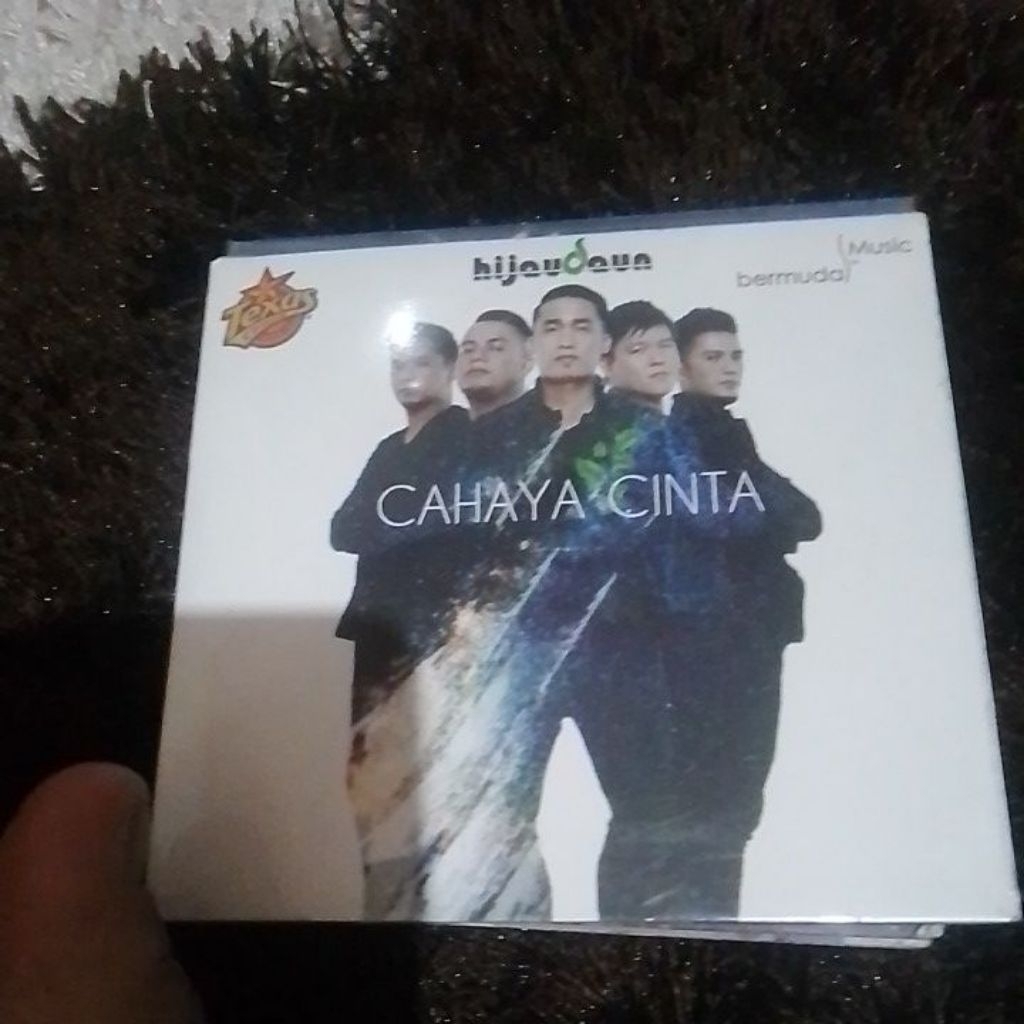 cd hijau daun - cahaya cinta