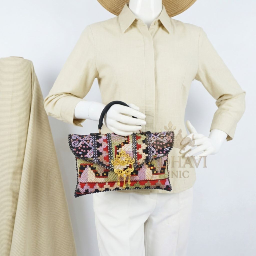 MADHAVI ETHNIC - Clutch Tapis Lampung Motif Antik Premium
