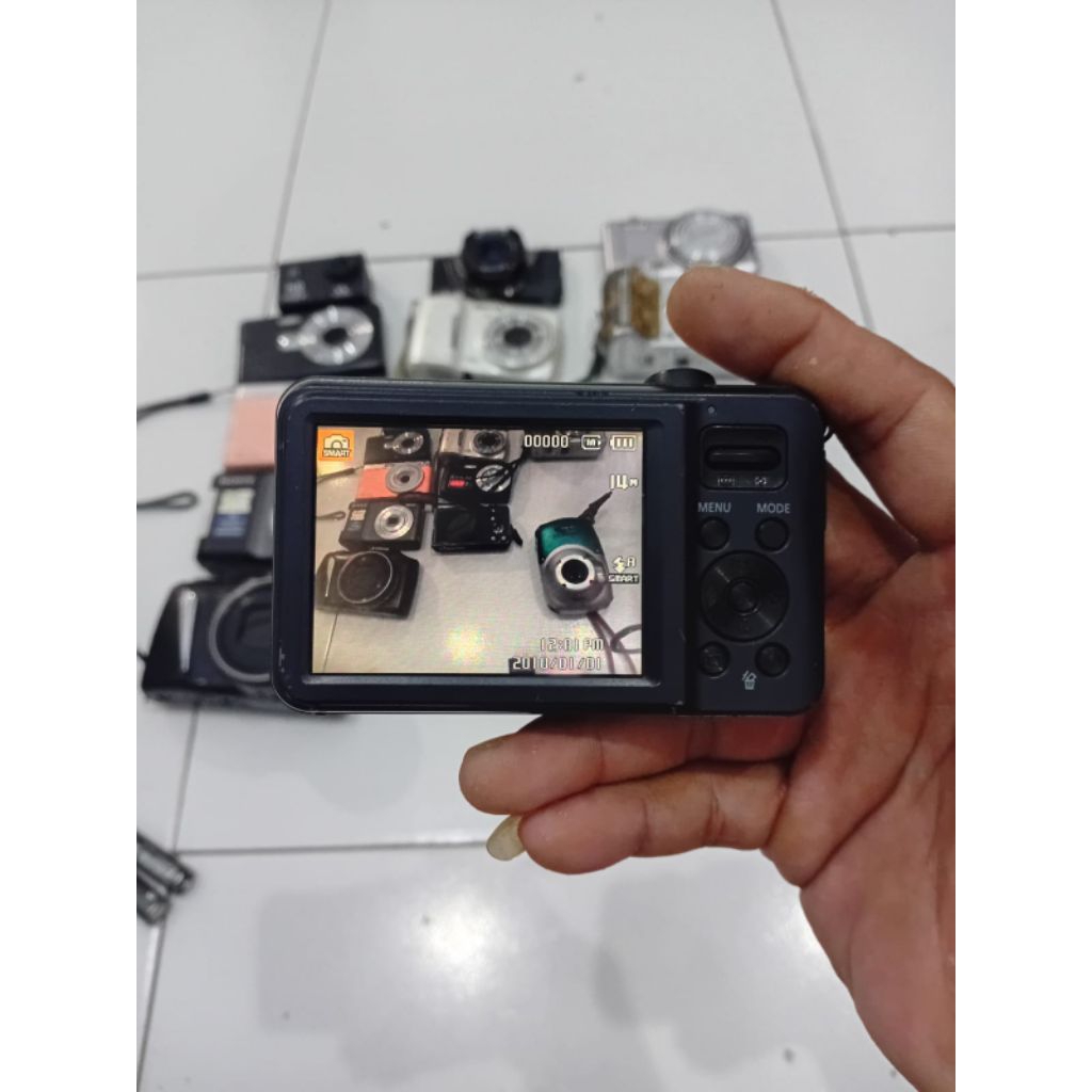 SAMSUNG ES75,Kamera digital pocket bekas,siap pakai (BACA DESKRIPSI).