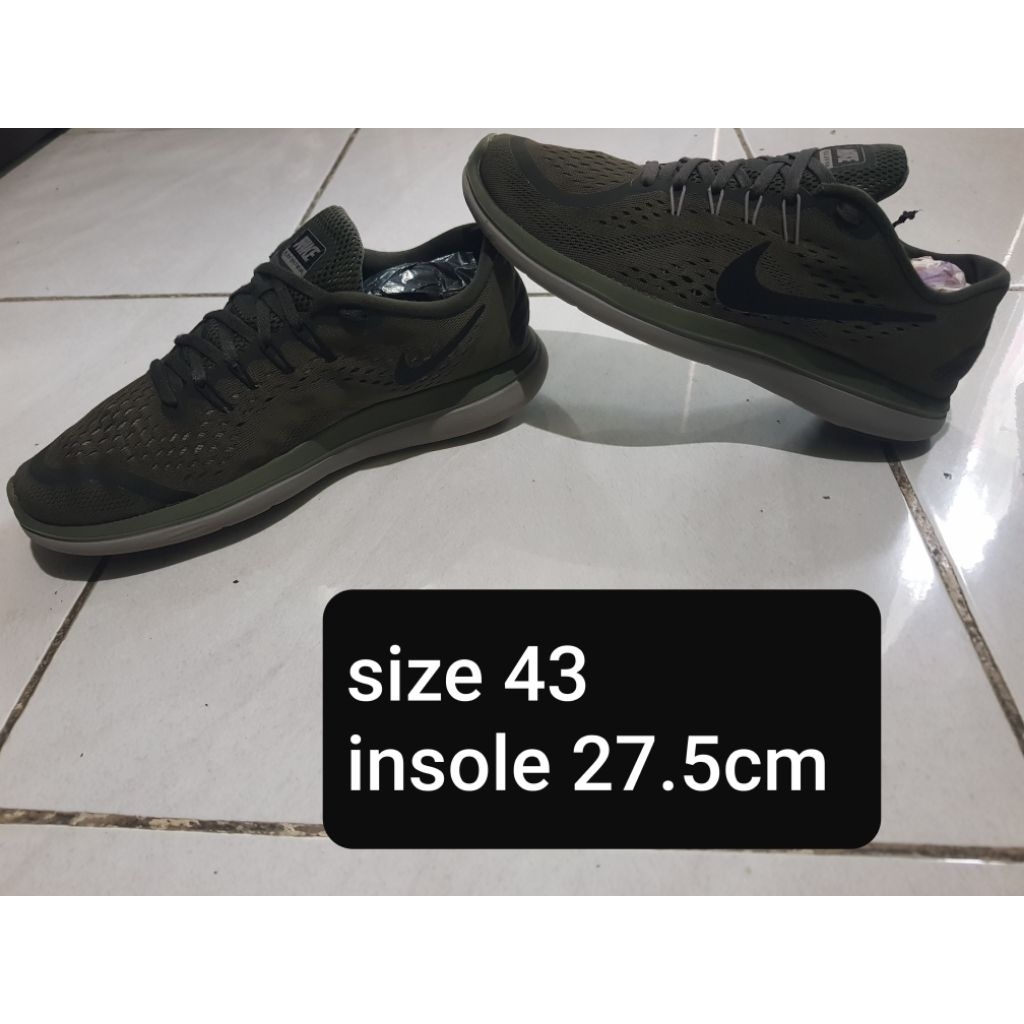SepatuRunningNike