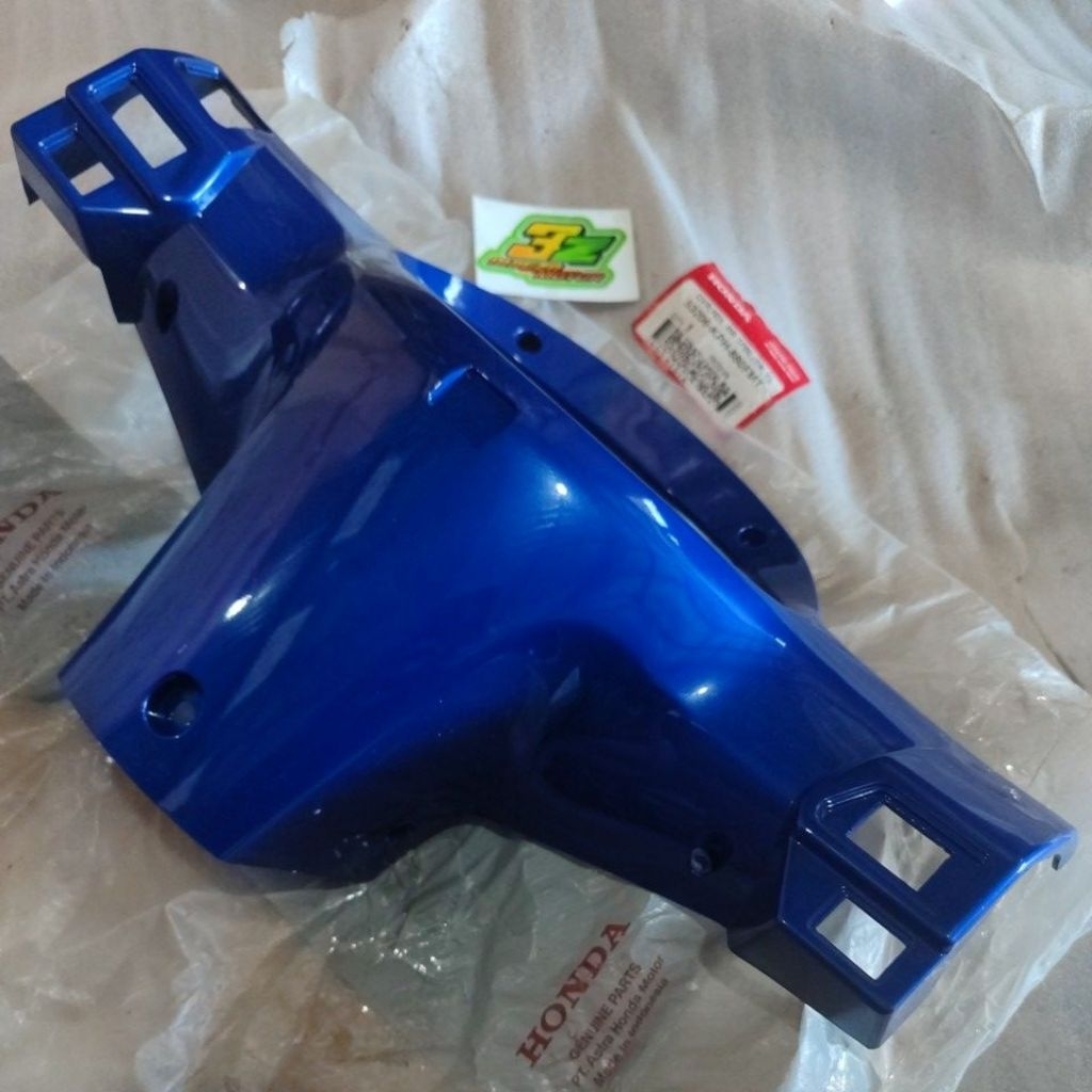 Batok lampu belakang Karisma KPH biru FMT original baru AHM nos / 53206-KPH-880FMT