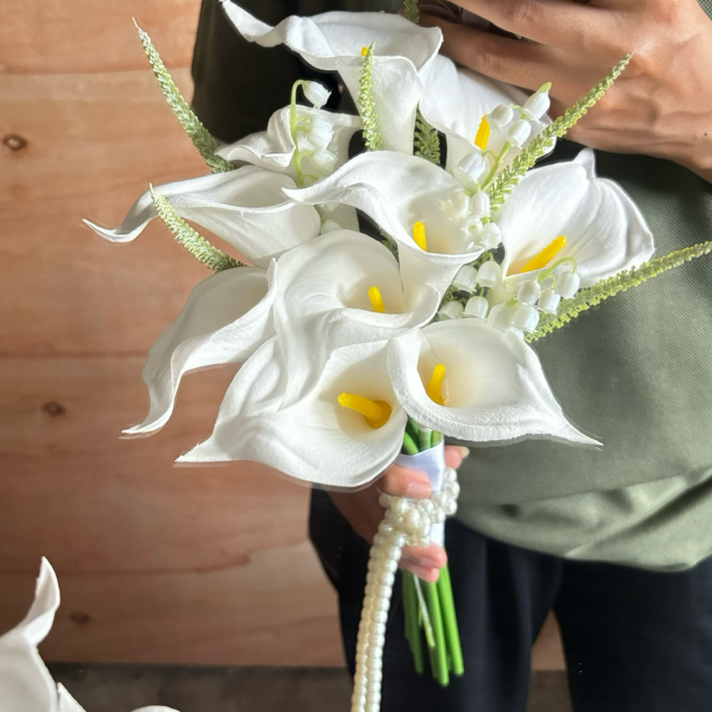 READY Calla Lily Tulip Bridal Bouquet/wedding bouquet pearl/buket bunga calla lily /handbuket 3